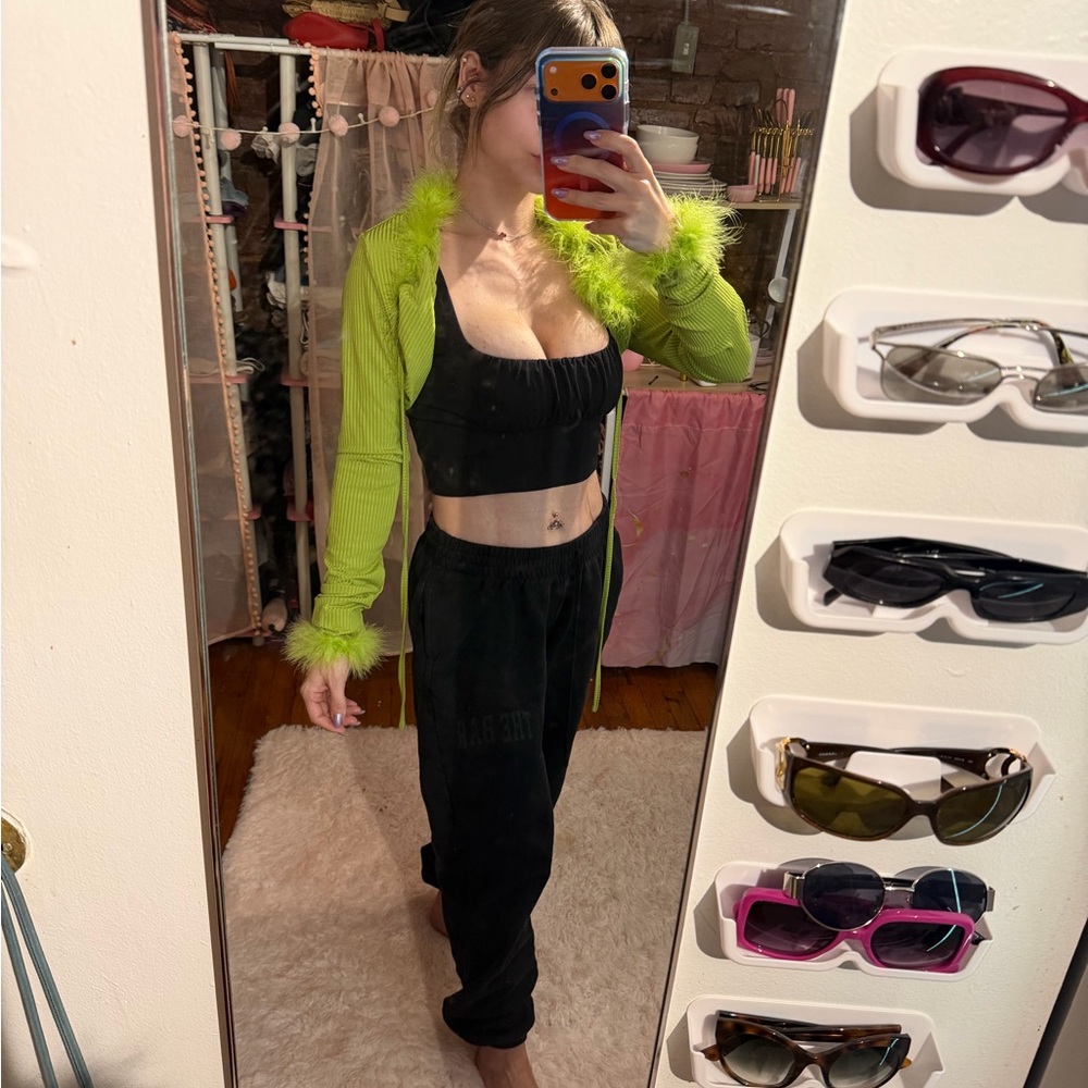 💕 green feathered shrug/jacket